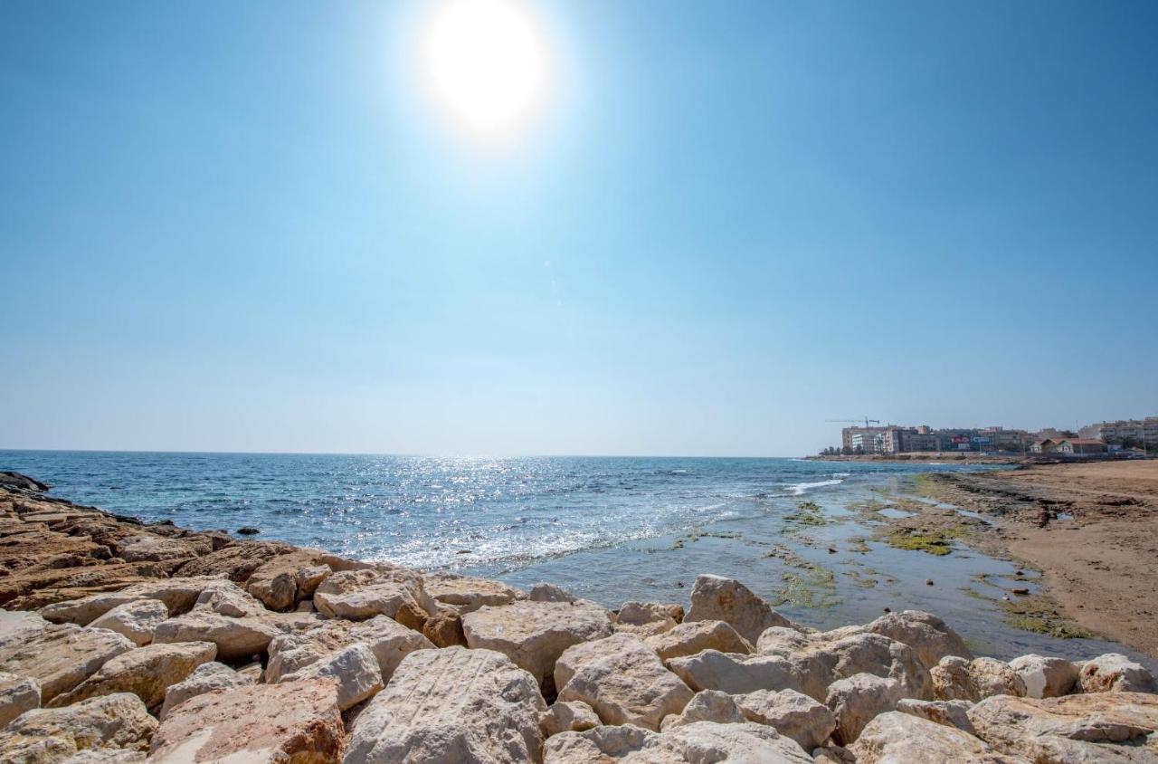Amarillo Soleado Appartement Torrevieja Buitenkant foto