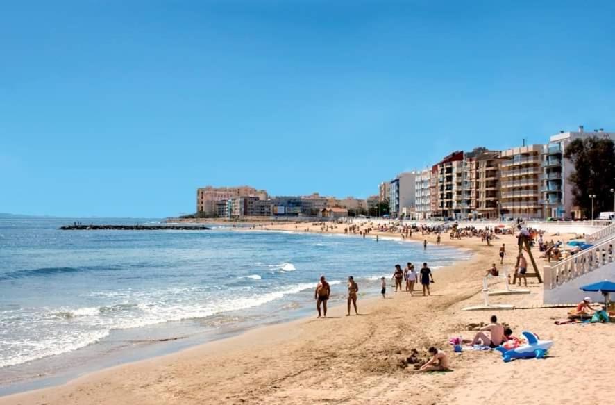 Amarillo Soleado Appartement Torrevieja Buitenkant foto